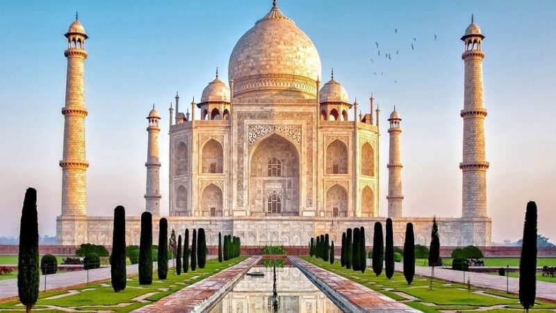 Tour of the Taj Mahal