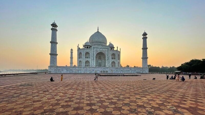 Taj Mahal Tour from Delhi